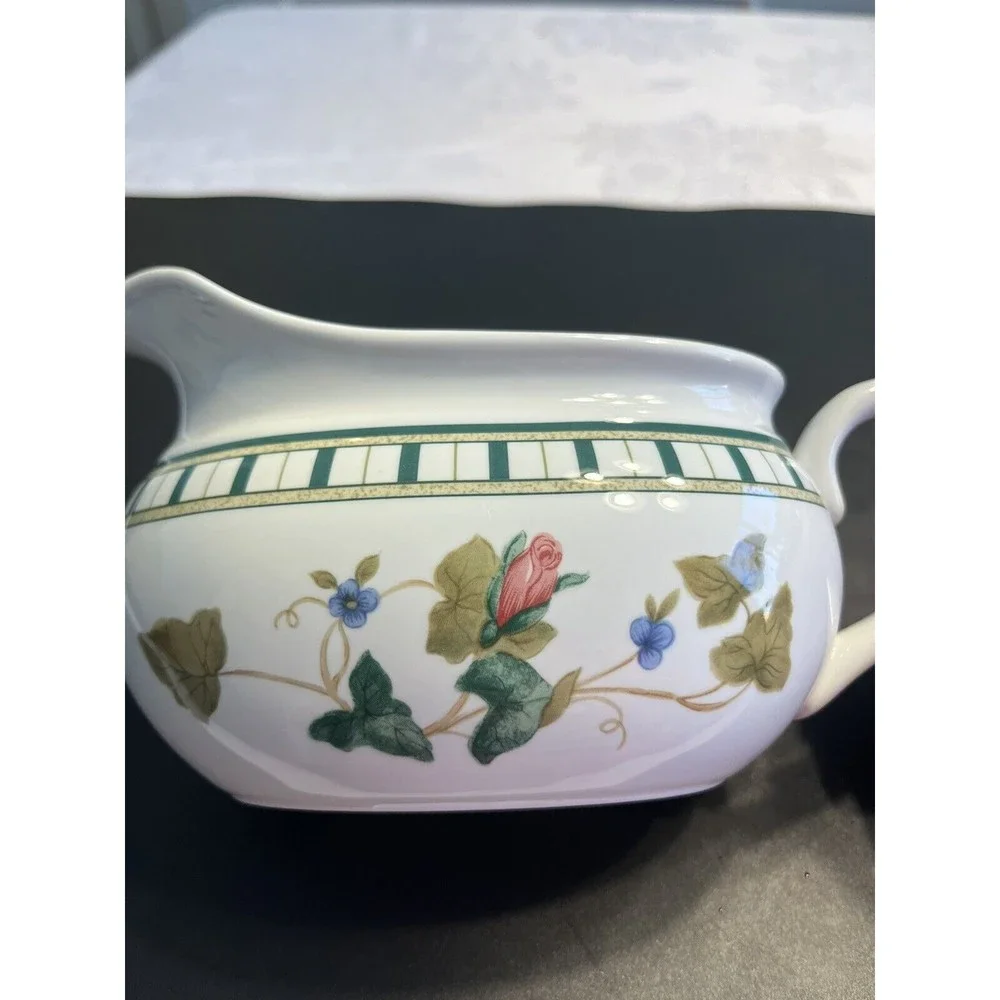 Lenox Summer Terrace Pattern Flowers Gravy Boat Made in Brazil